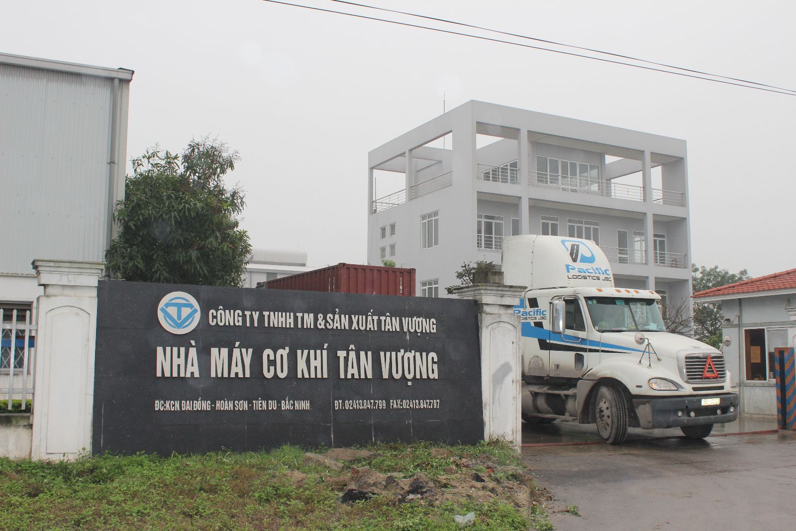 Nhà máy cơ khí Tân Vượng